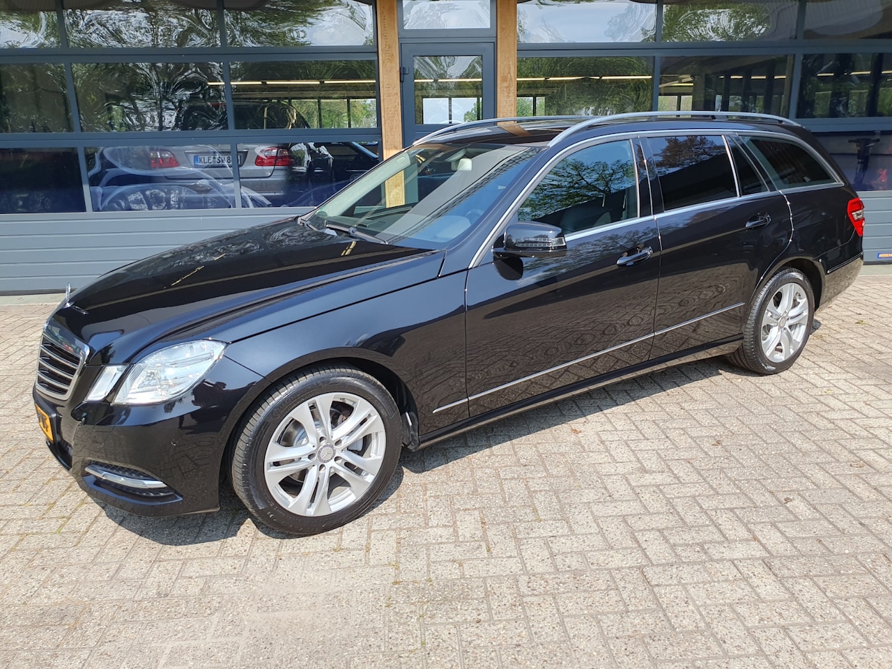 Mercedes-Benz E-klasse Estate - 200 CGI Business Class Avantgarde *XENON *NAVI *LEER *CLIMA *NAP - AutoWereld.nl