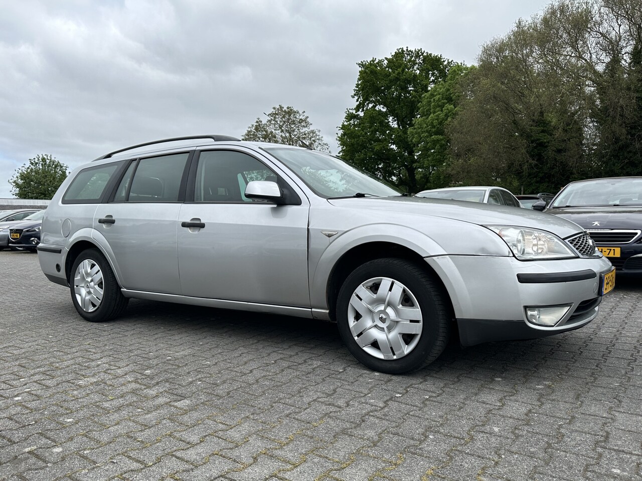 Ford Mondeo Wagon - 1.8-16V Champion *GEEN APK* - AutoWereld.nl