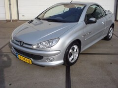 Peugeot 206 CC - 2.0-16V