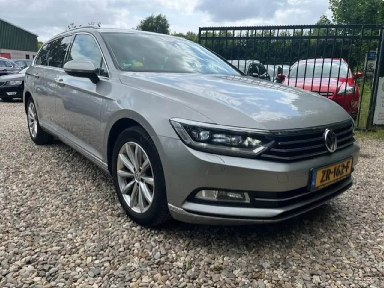 Volkswagen Passat Variant - 2.0 TDI Business Edition R 2.0 TDI 150pk Business Edition R - AutoWereld.nl