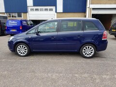 Opel Zafira - 2.2 Executive, automaat, navigatie, 7-persoons