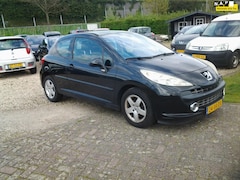 Peugeot 207 - 1.4 Color-line