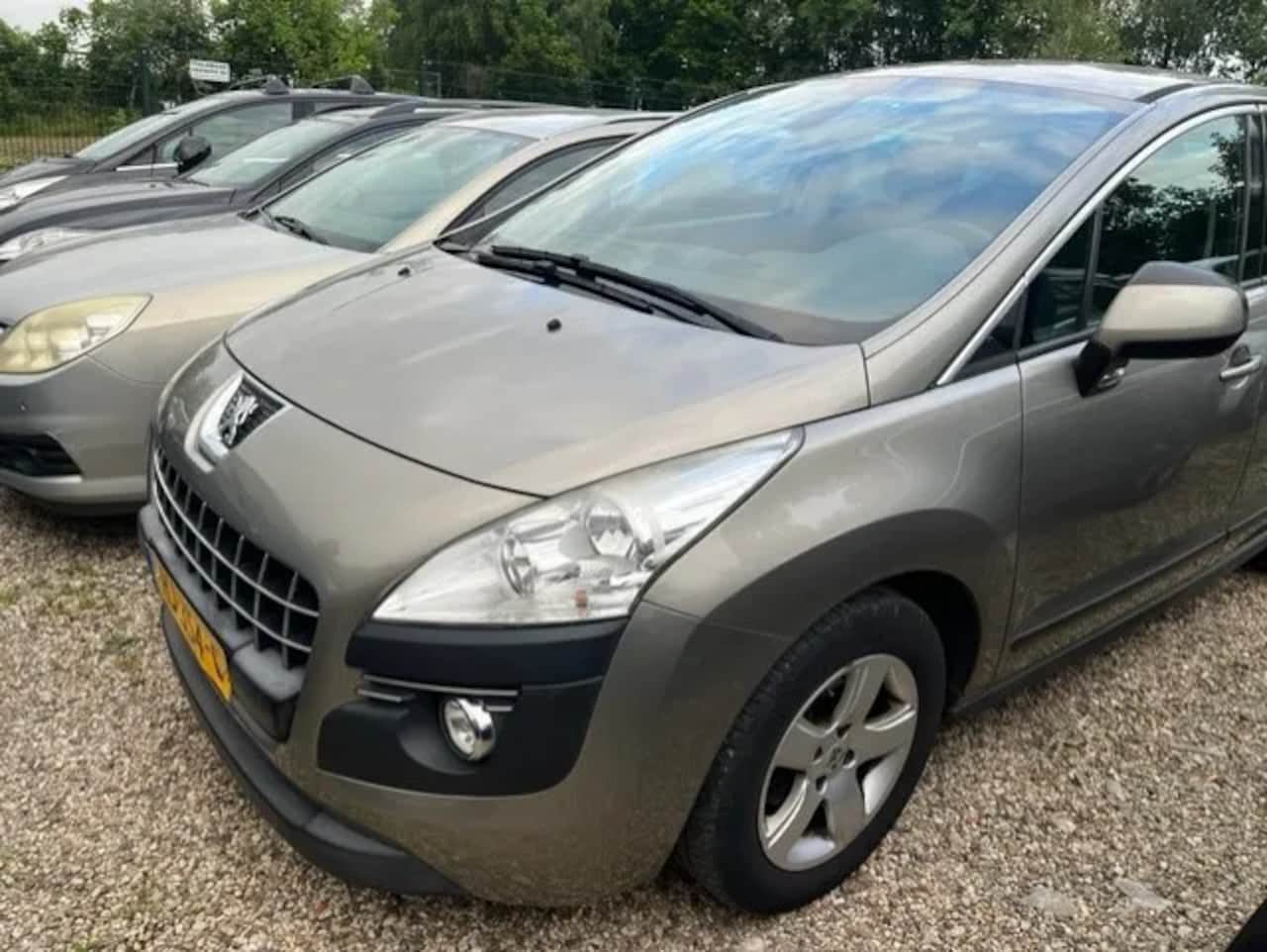 Peugeot 3008 - Allure 1.6 HDi - AutoWereld.nl