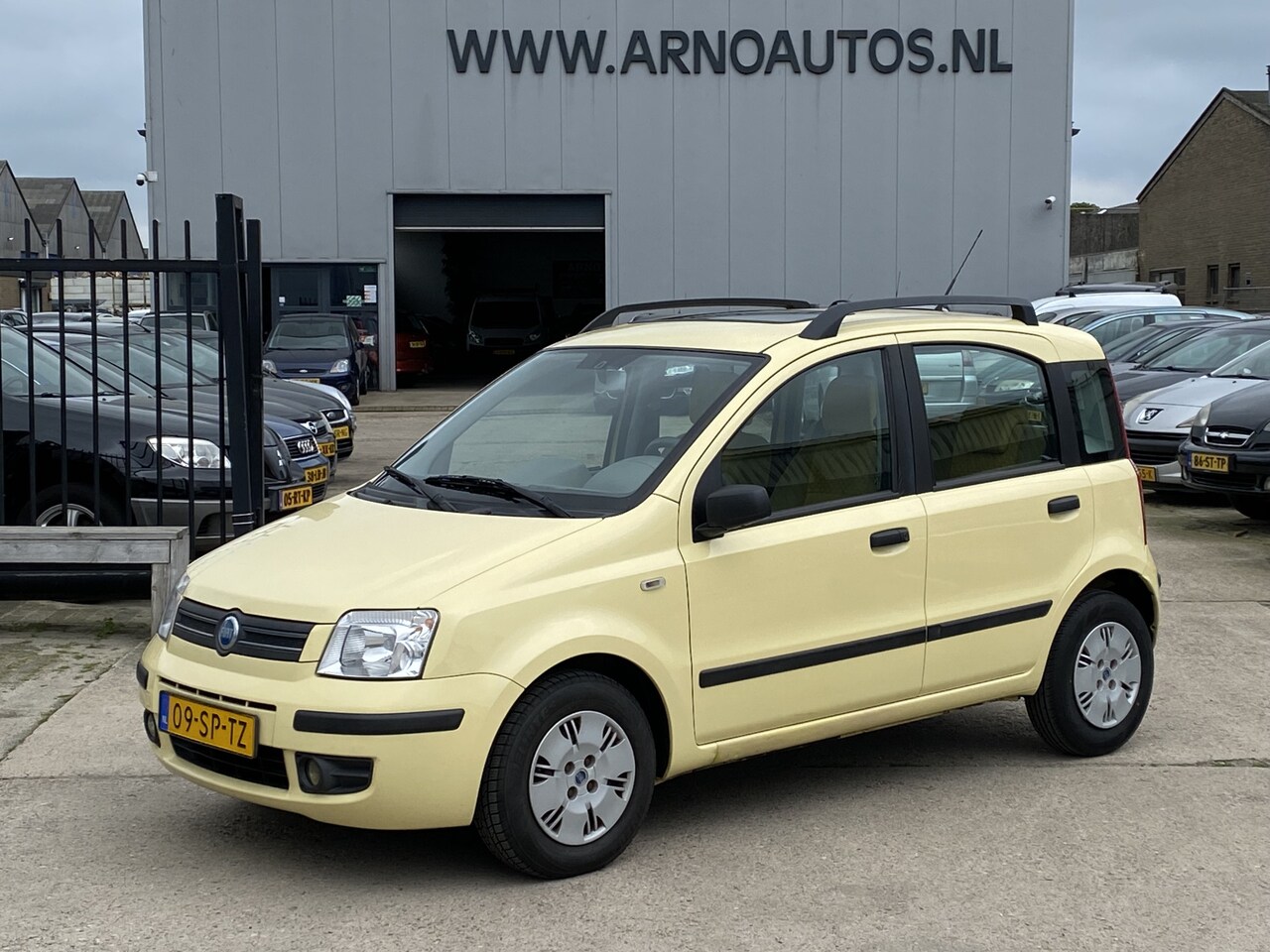 Fiat Panda - 1.2 AUTOMAAT Dynamic 5-DEURS, 144.267 KM NAP, STUURBEKRACHTIGING, ELEK-RAMEN, RADIO-CD, AI - AutoWereld.nl