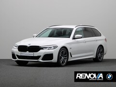 BMW 5-serie Touring - 530e xDrive High Executive | M Sportpakket | Stuurwielrand Verwarmd | Trekhaak met elektri