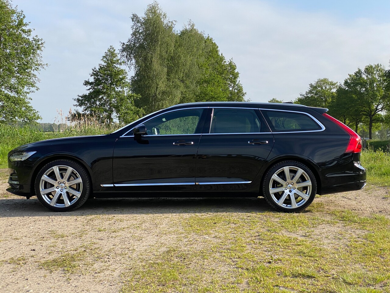 Volvo V90 - 2.0 T6 AWD Inscription Bijna vol opties, 320pk, Volledige historie, B&W (19speakers 1400w), Nappaleer en comforst - AutoWereld.nl