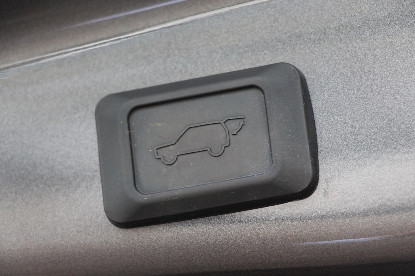 Toyota RAV4 2 5 Hybrid AWD Bi Tone 1650kg TREKGEWICHT APPLE CARPLAY