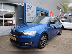 Skoda Rapid Spaceback - 1.0 TSI Automaat Panoramadak Navi Trekhaak 1e Eigenaar NL-Auto
