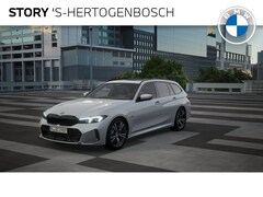 BMW 3-serie Touring - 320e M Sport Automaat / Panoramadak / Sportstoelen / Driving Assistant Professional / M Sp