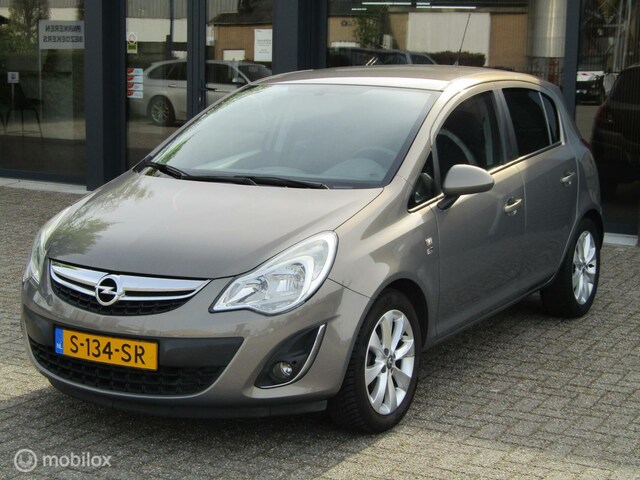 Opel Corsa D 1.4 aut