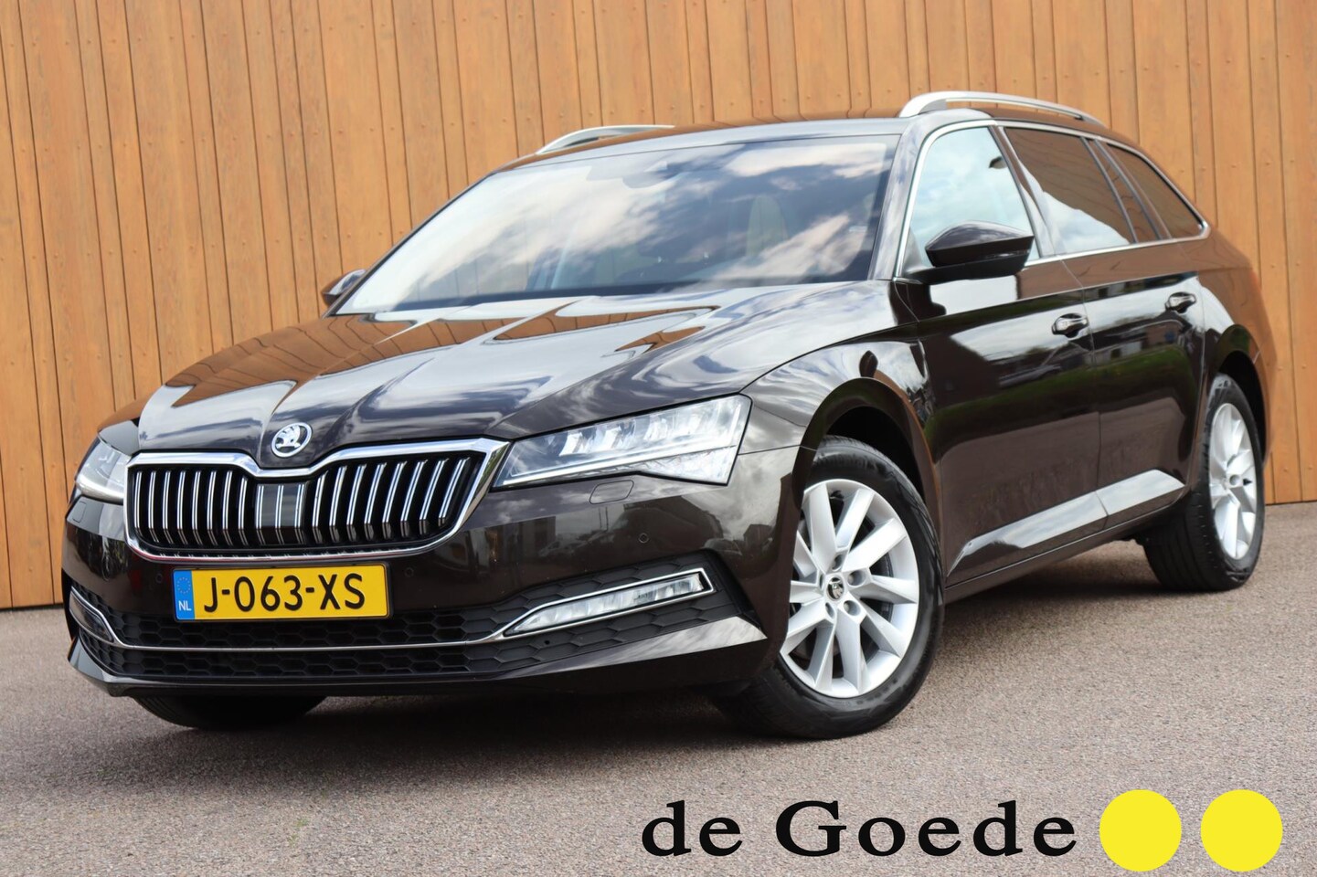 Skoda Superb Combi - 1.5 TSI ACT Business Edition Plus org. NL-auto camera el.klep Canton stoel+stuurv.w. - AutoWereld.nl