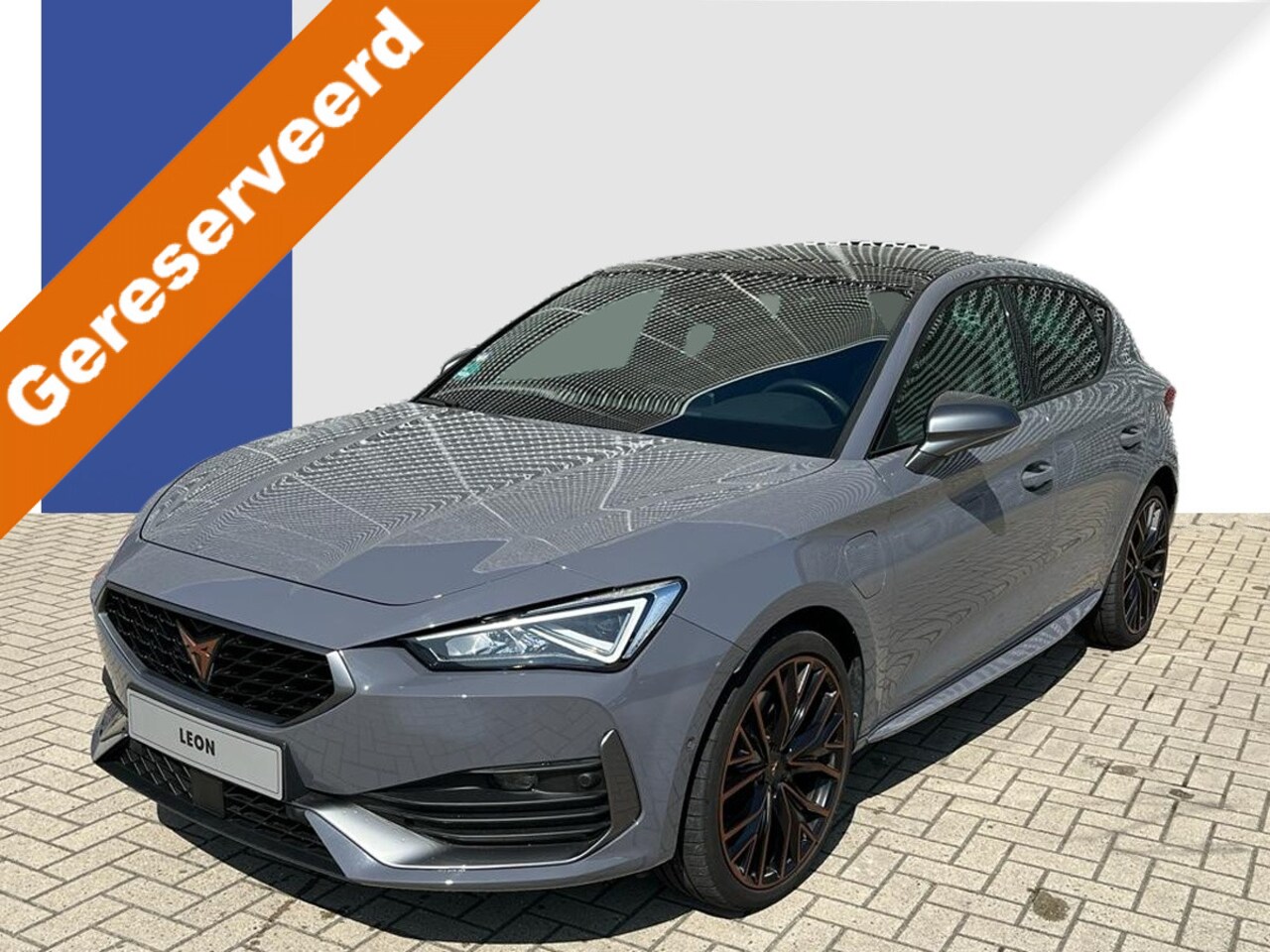 CUPRA Leon - 1.4 e-Hybrid 245pk DSG Black Edition / Zwart lederen interieur / Panoramadak / Elektrisch - AutoWereld.nl