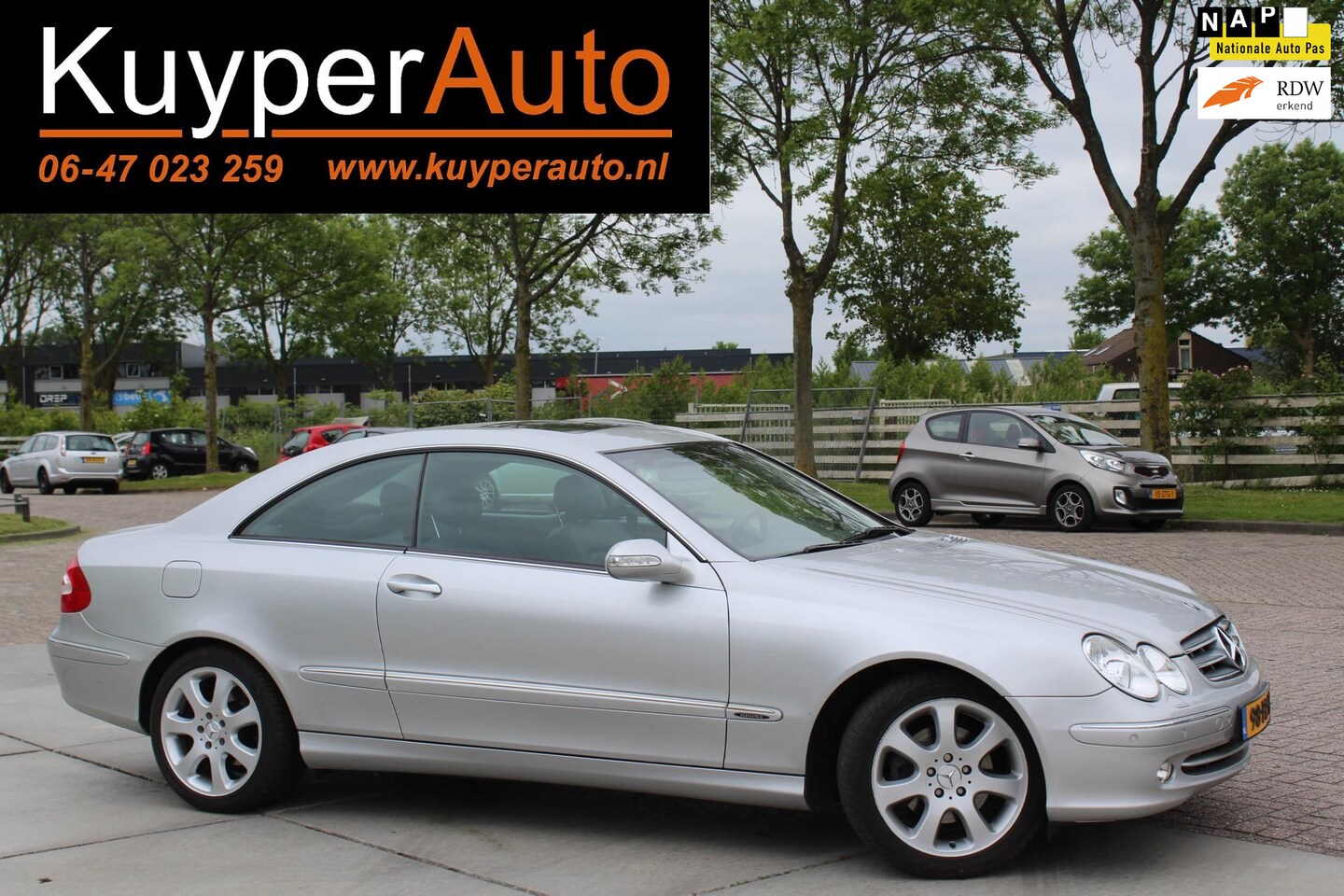 Mercedes-Benz CLK-klasse Coupé - 320 Elegance prachtexemplaar nap lijkt nieuw automaat vol leder opties - AutoWereld.nl