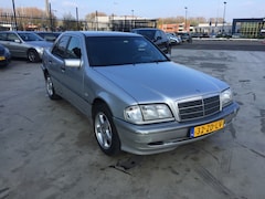 Mercedes-Benz C-klasse - 200 Sport