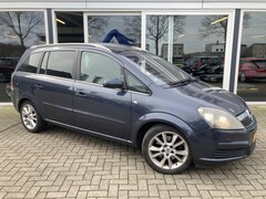 Opel Zafira - 2.2 Cosmo Stoelverwarming / 7 persoons / OPC interieur / PDC