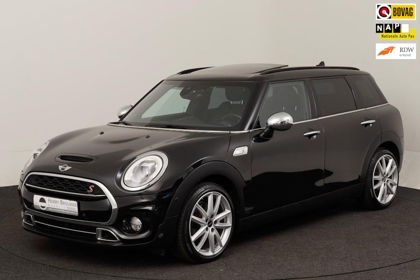 MINI Clubman - 2.0 Cooper S Pepper Serious, pano,leer,navi 1e eigenaar, incl. BTW - AutoWereld.nl