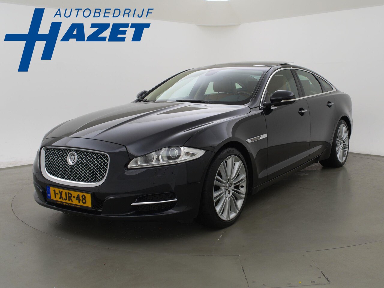 Jaguar XJ - 5.0 V8 385 PK PORTFOLIO + MASSAGE / PANORAMA / STOELVENTILATIE / CAMERA / 20 INCH - AutoWereld.nl