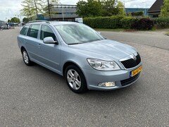 Skoda Octavia Combi - Octavia 1.2 TSI 77KW Combi DSG 2013 XENON/PDC/TREKHAAK