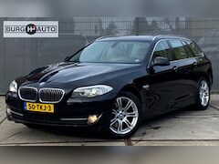BMW 5-serie Touring - 528 XI (4x4) High Executive Automaat -TREKHAAK - PANORAMADAK - ECC - LEDER - BI-XENON - NI