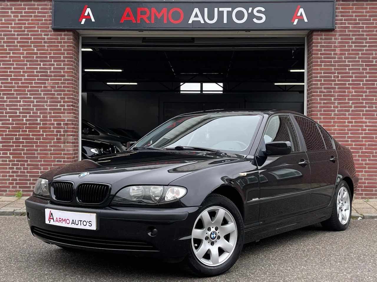 BMW 3-serie - 320I Executive | Airco | Cruise | Rijklaar - AutoWereld.nl