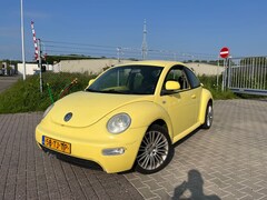 Volkswagen New Beetle - 2.0 Highline / AIRCO / LM VELGEN