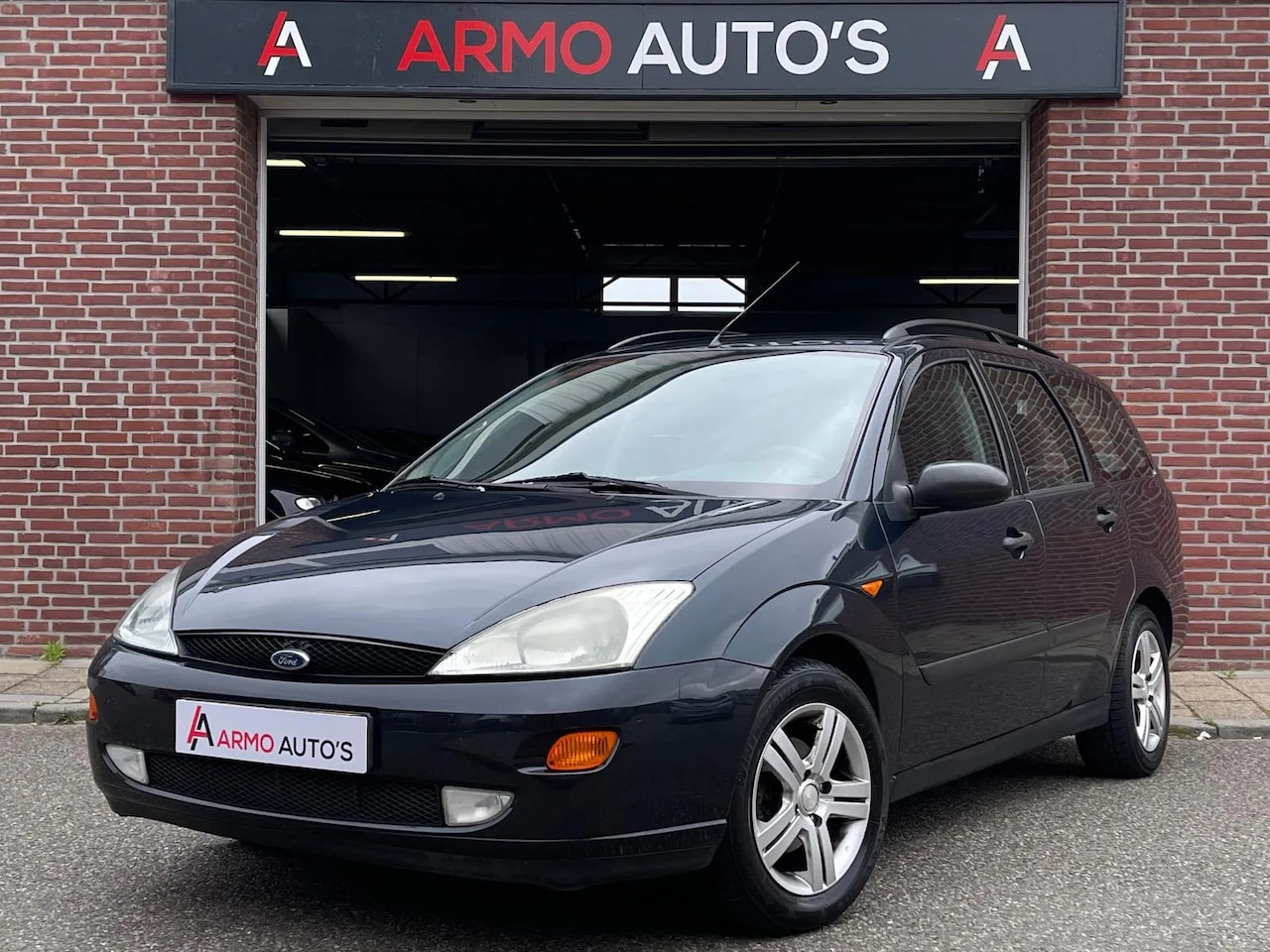 Ford Focus Wagon - 1.8I-16V-WAGON | Airco | - AutoWereld.nl