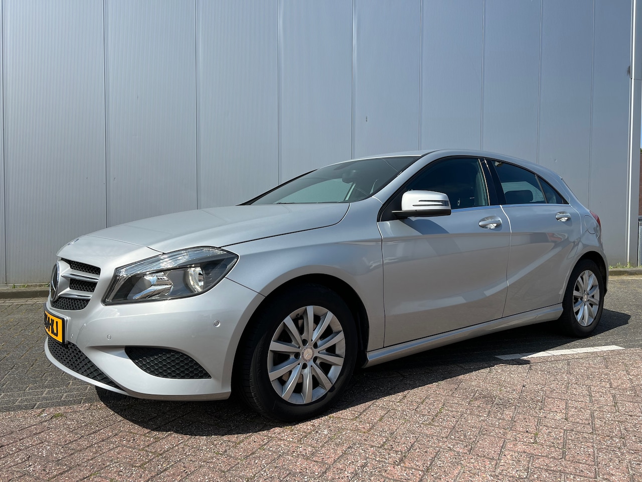 Mercedes-Benz A-klasse - 180 Prestige 1.6i-16v 5drs HB Navi/Leer/6bak - AutoWereld.nl