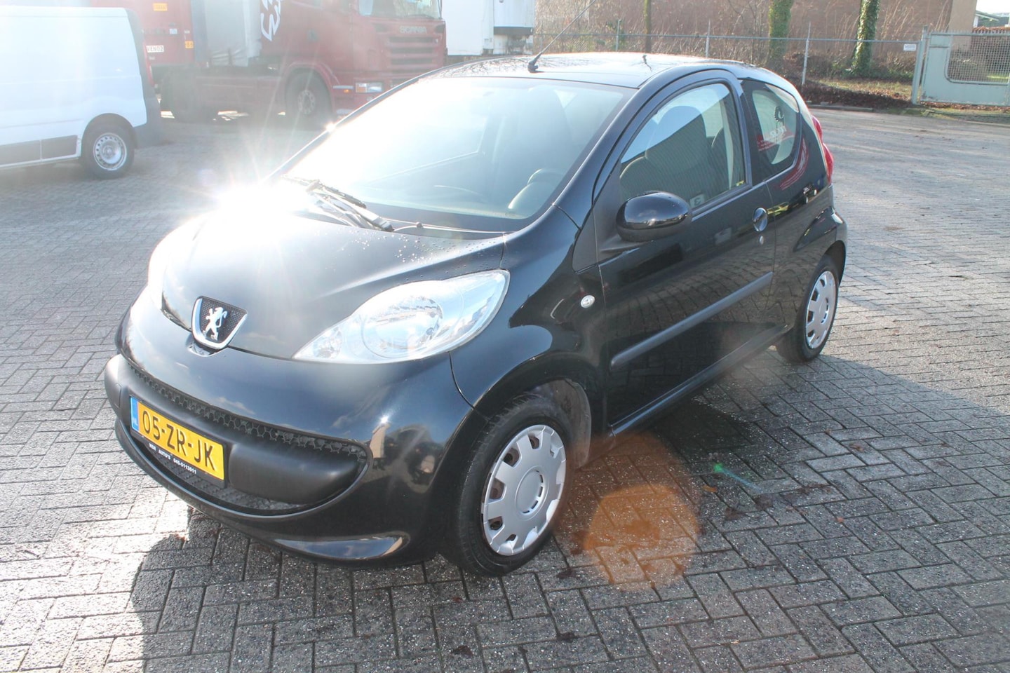 Peugeot 107 - 1.0-12V XS 1.0-12V XS - AutoWereld.nl