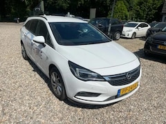 Opel Astra Sports Tourer - 1.6 CDTI Innovation