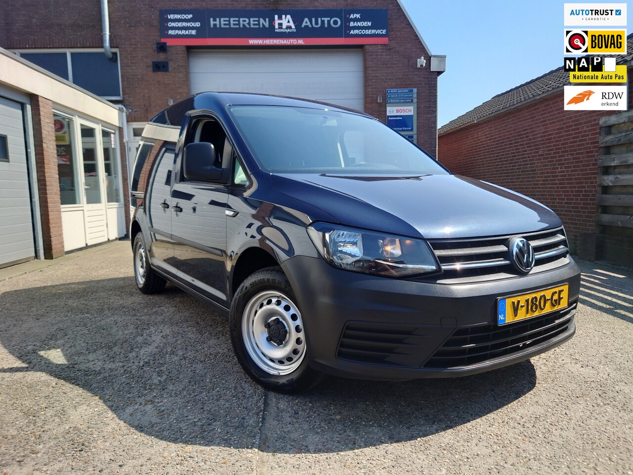 Volkswagen Caddy - 2.0 TDI L1H1 BMT Trendline 2.0 TDI L1H1 BMT Trendline, Dealer onderhouden, Cruise Control - AutoWereld.nl