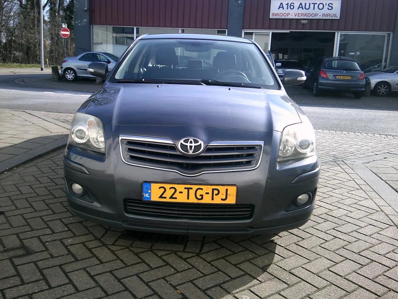 Toyota Avensis - 2.0 147 pk MET AIRCO - AutoWereld.nl