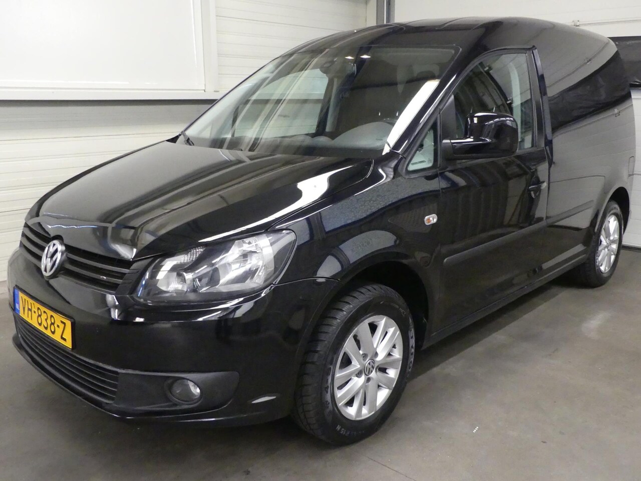 Volkswagen Caddy - 1.6 TDI - Airco - CruiseControl - Keurige bestelwagen - AutoWereld.nl