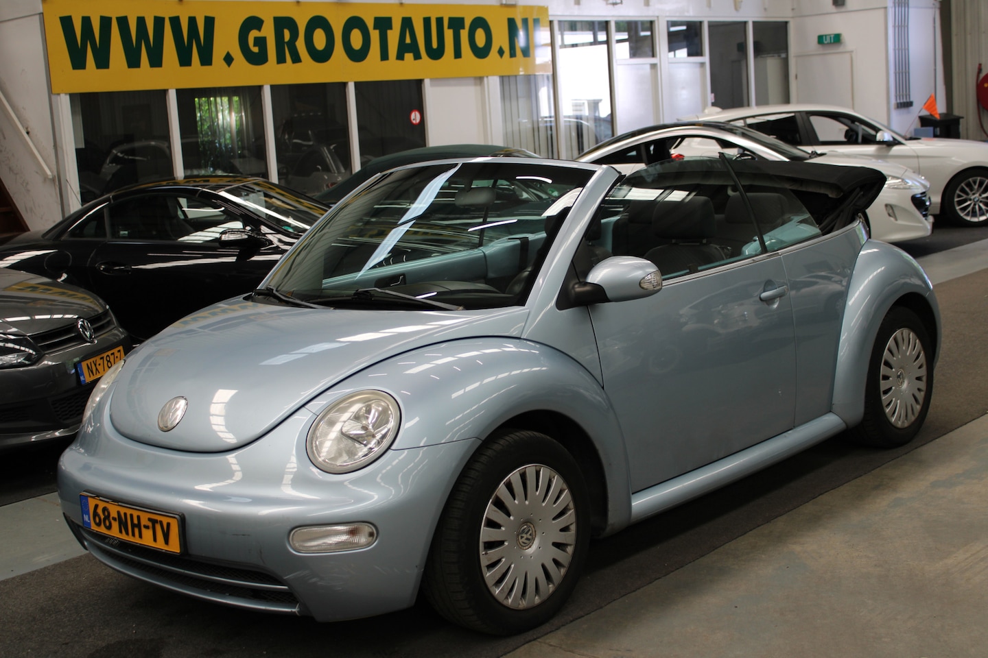 Volkswagen New Beetle Cabriolet - 1.6 NAP, Airco, Cruise Control, Stuurbekrachtiging - AutoWereld.nl