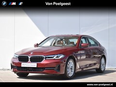 BMW 5-serie - 520i High Executive Head Up Display / Glazen Schuifdak / 360 camera / Soft Close / Auto Pi