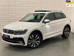 Volkswagen Tiguan - 2.0 TSI 4Motion 2x R LINE PANO VIRTUAL CAM