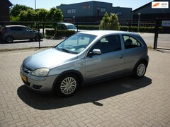 Opel Corsa - 1.0-12V Essentia airco/clima leuke auto