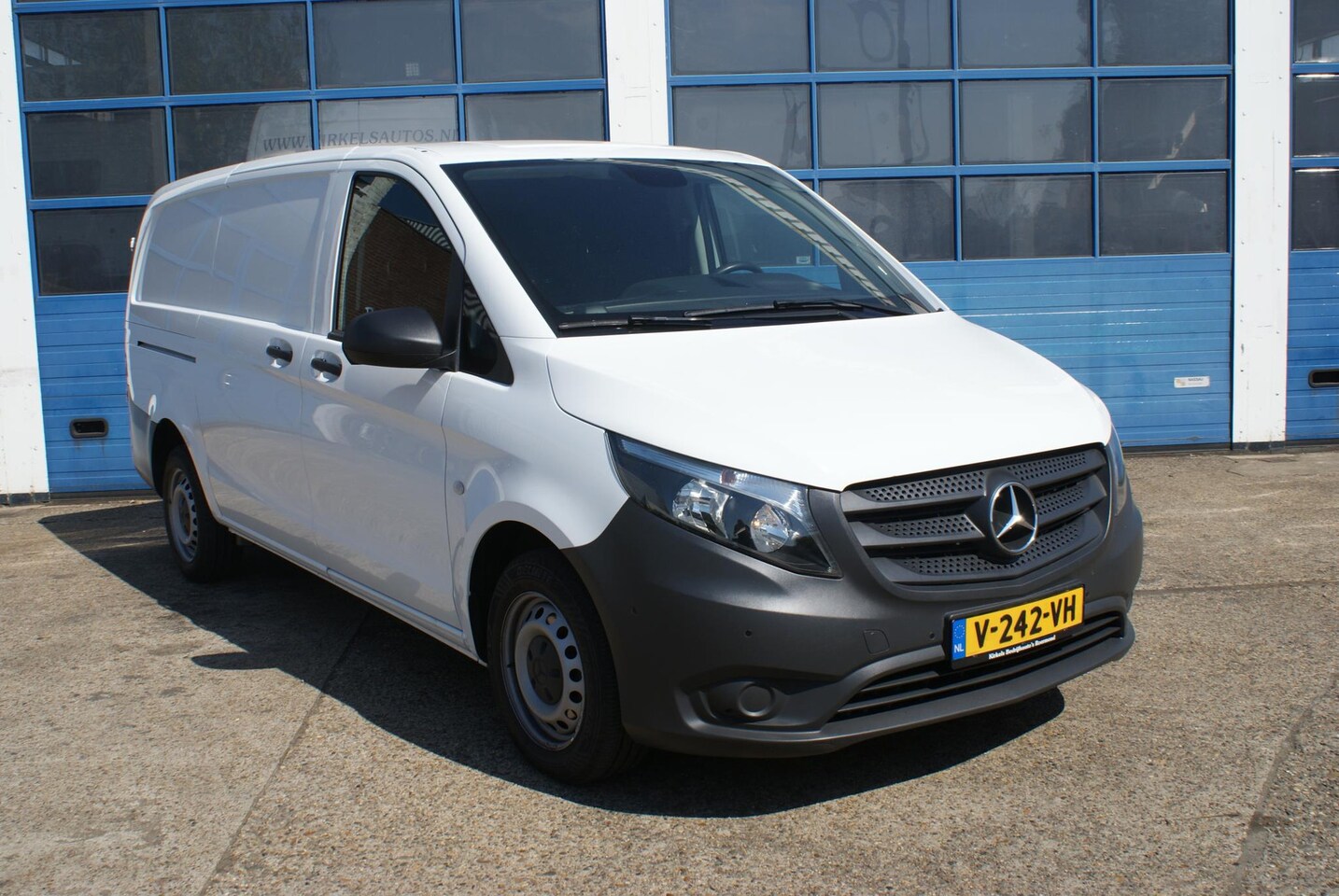 Mercedes-Benz Vito - 111 CDI L2 H1 - AutoWereld.nl