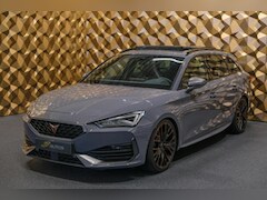 Seat Leon - Cupra 1.4 e-Hybrid 245pk Performance Panoramadak 19" LMV Nardogrijs Verlaagd BOMVOL