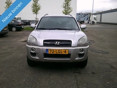 Hyundai Tucson - TUCSON; 2.0I 2WD MET LEER AIRCO