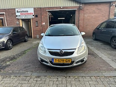 Opel Corsa - 1.2-16V Essentia