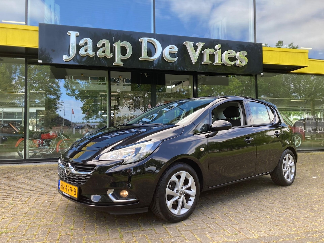 Opel Corsa - 1.4 Online Edition 1.4 Online Edition - AutoWereld.nl