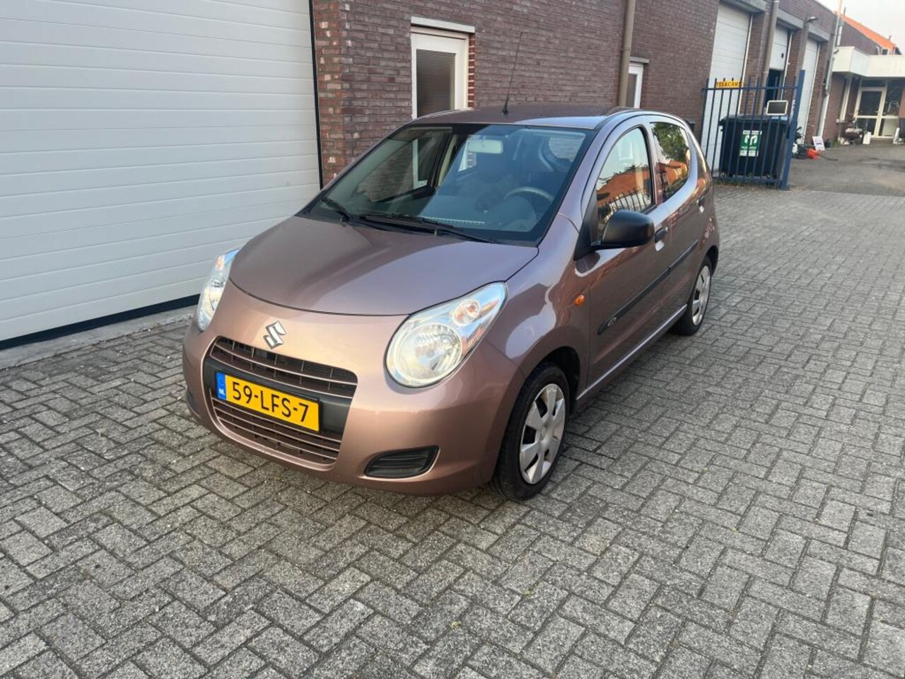 Suzuki Alto - 1.0 Comfort Plus airco - AutoWereld.nl