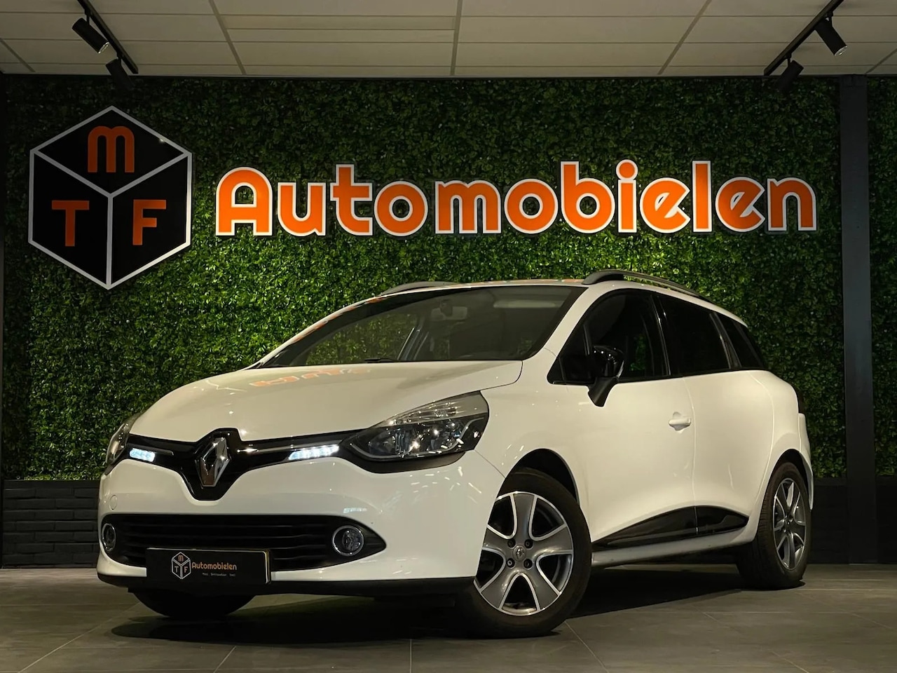 Renault Clio Estate - 1.5 dCi ECO Night&Day - AutoWereld.nl