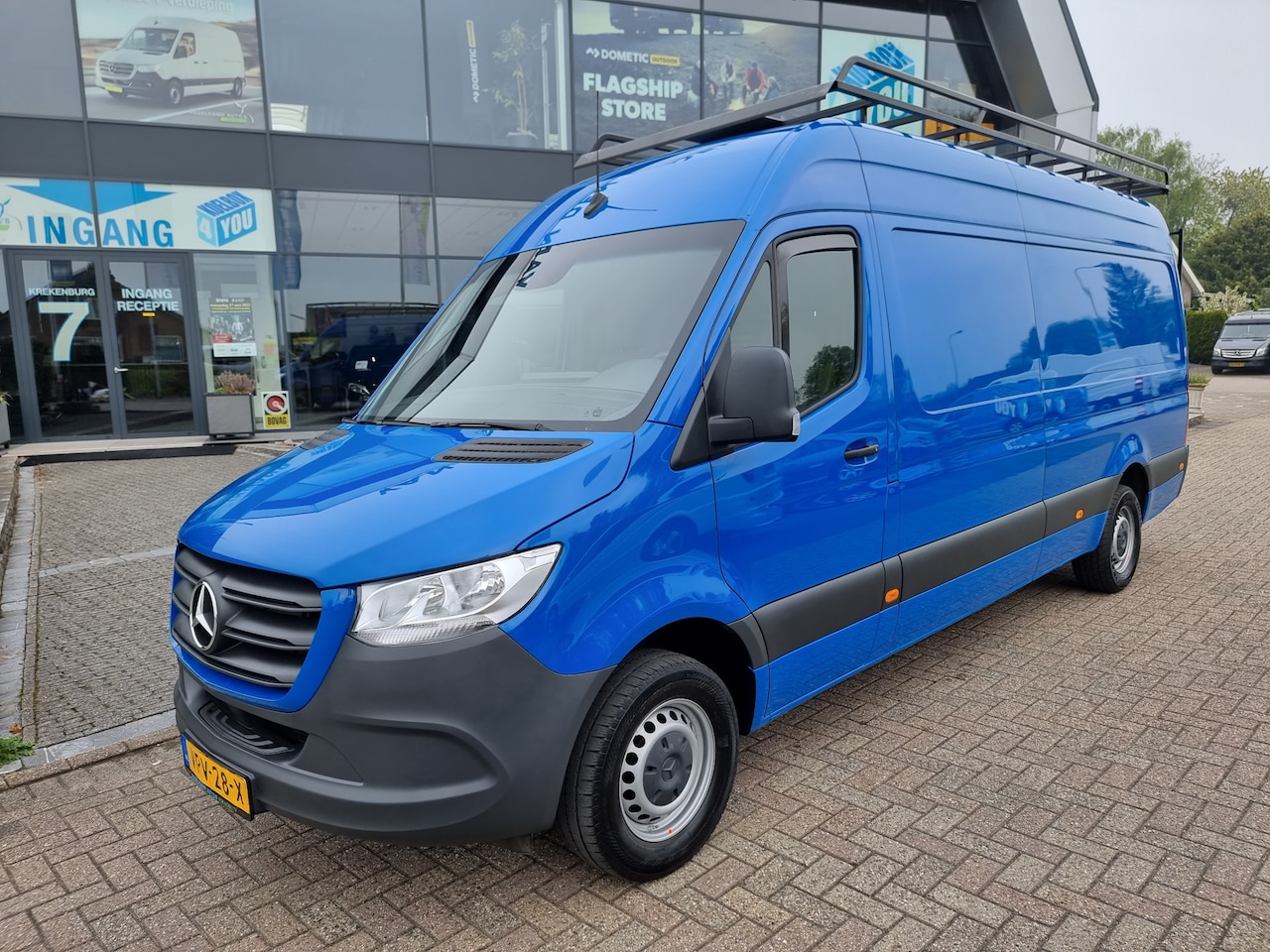 Mercedes-Benz Sprinter - 315 CDI L4-H2 Automaat * Camera * NAVI * Camera * MBUX * - AutoWereld.nl