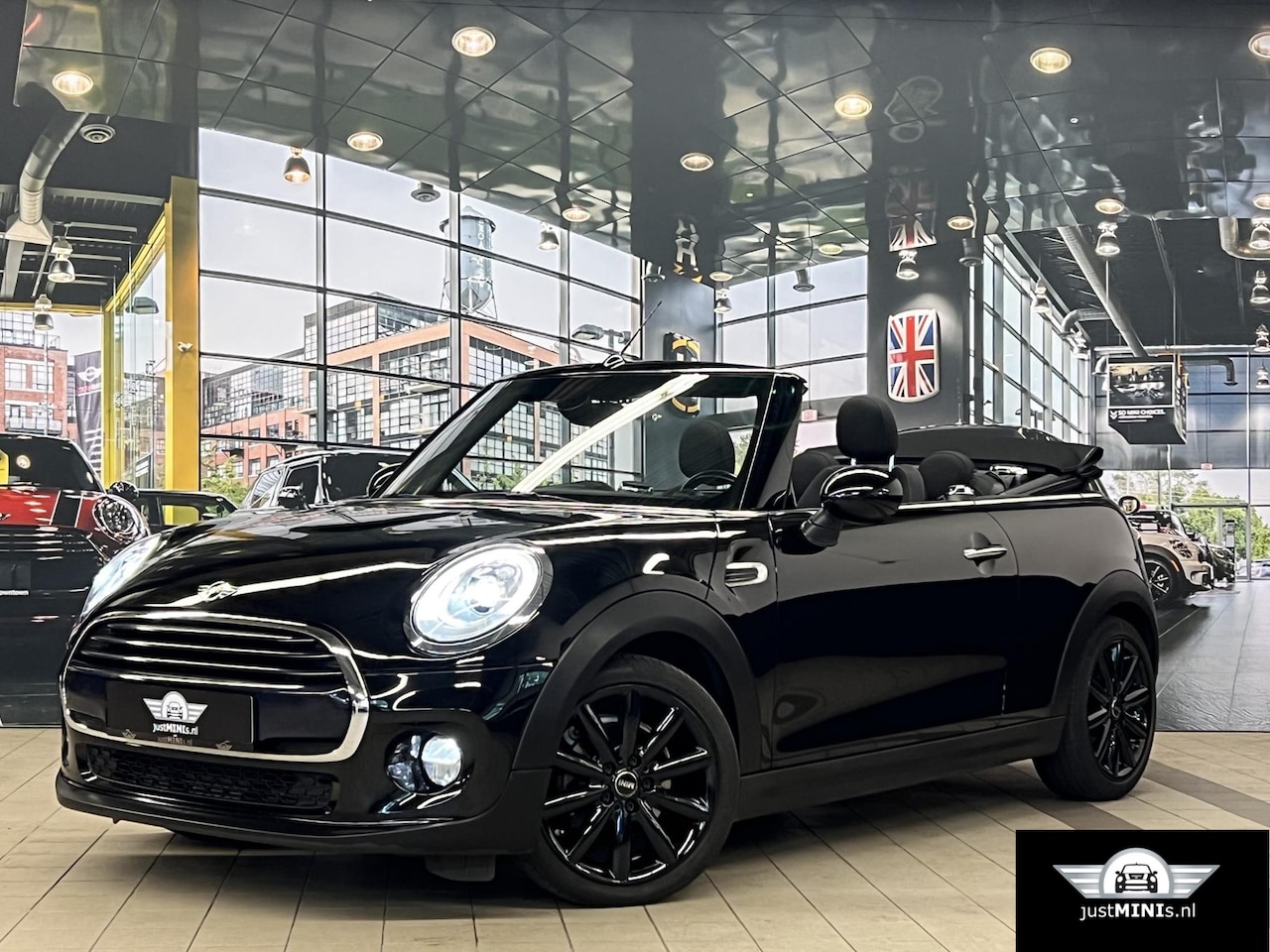 MINI Cabrio - Cooper AUT 136 pk NAVI LEDER LED UNION JACK - AutoWereld.nl