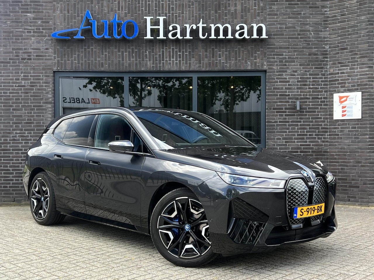 BMW iX - xDrive50 High Executive M-Sport | Skylounge | Laser | Massage - AutoWereld.nl