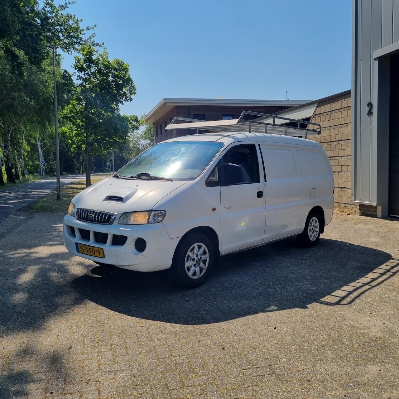 Hyundai H 200 - 2.5 TCI LANG 2007 260000KM NIEUWE DISTRIEM - AutoWereld.nl