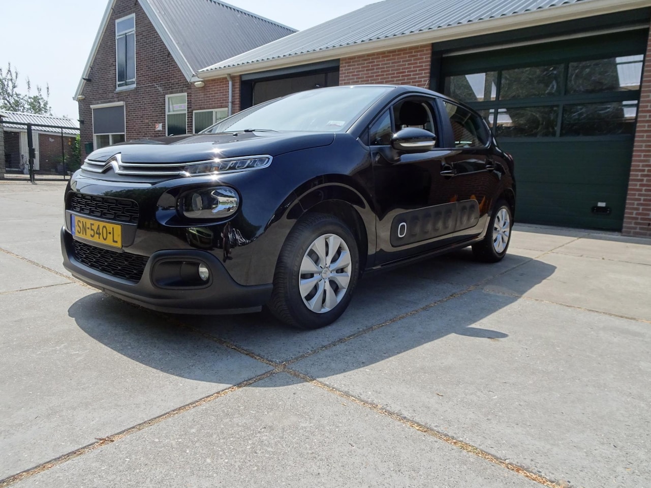 Citroën C3 - 1.2 PureTech Feel 105g 1.2 PureTech Feel 105g - AutoWereld.nl