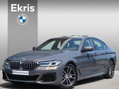 BMW 5-serie - Sedan 520i Aut. High Executive / M Sportpakket / Panoramadak / Elektrisch verstelbare stoe