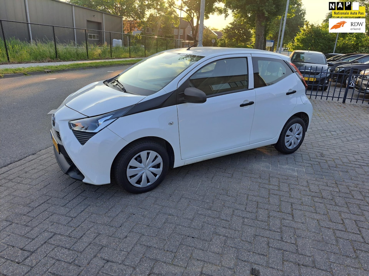 Toyota Aygo - 1.0 VVT-i x-fun 1.0 VVT-i x-fun - AutoWereld.nl